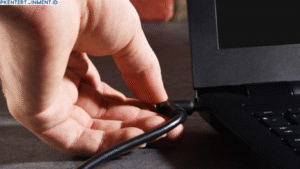 cara mengatasi baterai laptop Lenovo tidak mengisi saat dicas