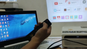 cara mengatasi layar laptop tidak muncul di proyektor